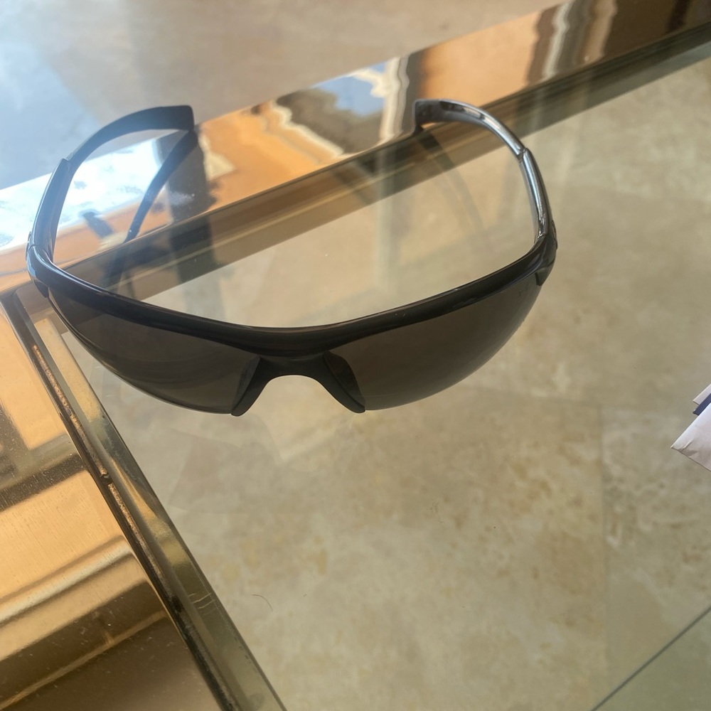 Under Armor Sunglasses like new